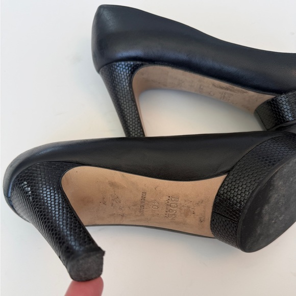 Hugo Boss Black Leather Pumps - Picture 5 of 6